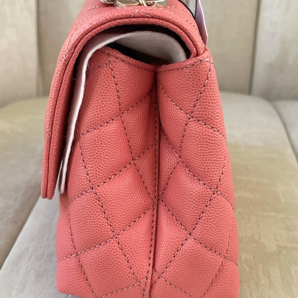 NEW CHANEL 22A Pink Caviar Small/ Old Mini Coco Handle Flap w/ receipt - Picture 4 of 15